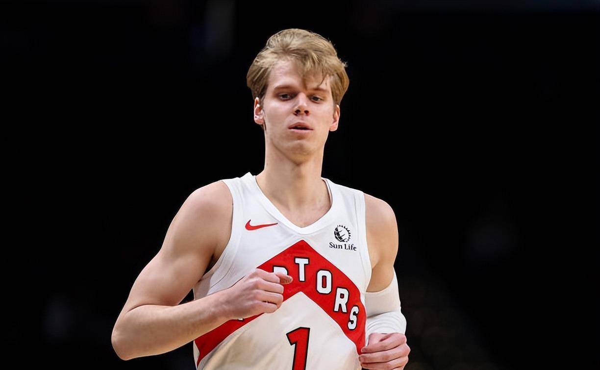 蓦然迪克队击败局势，喜获胜利