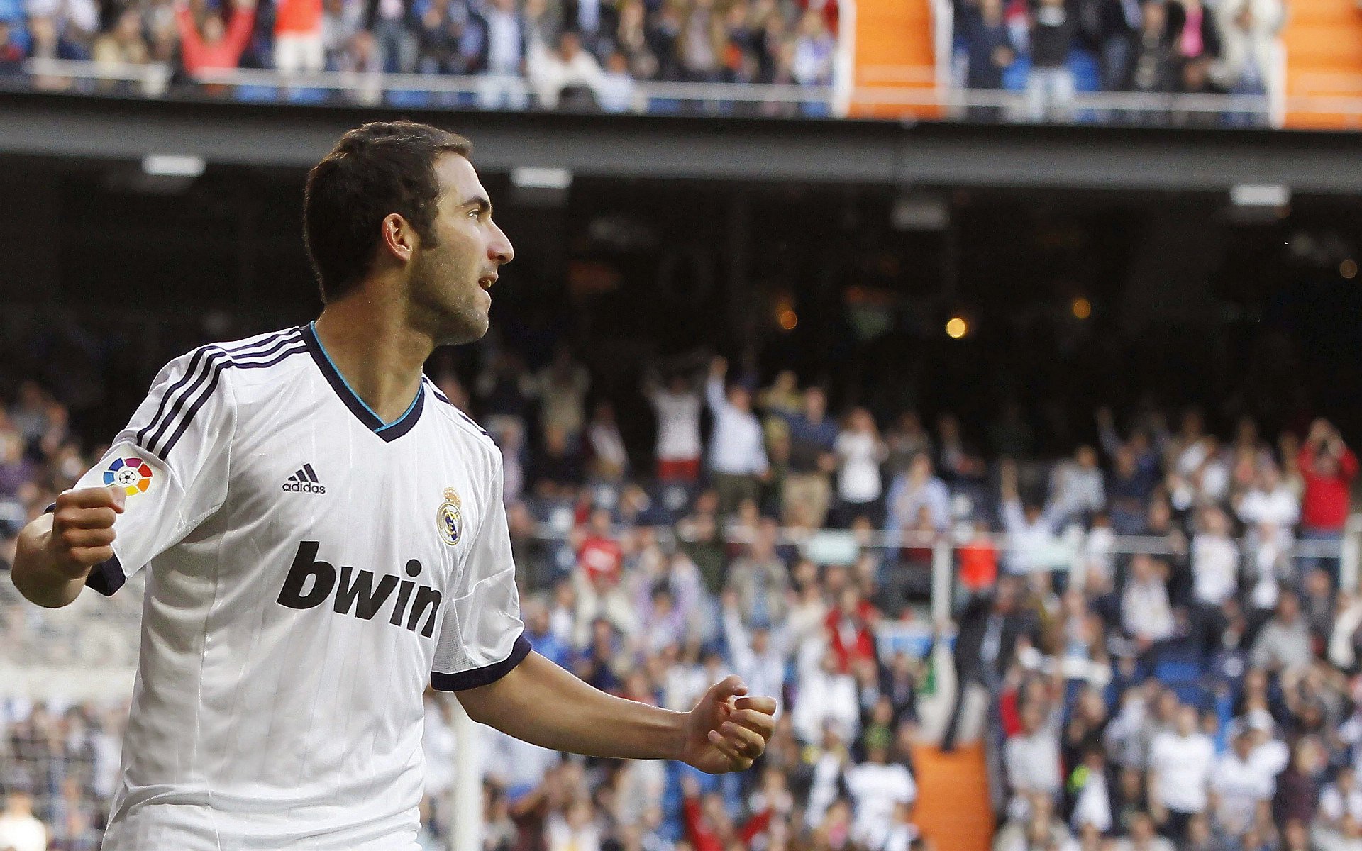 本泽马领衔逆转风暴,韩国式坚韧击穿尤文铁壁