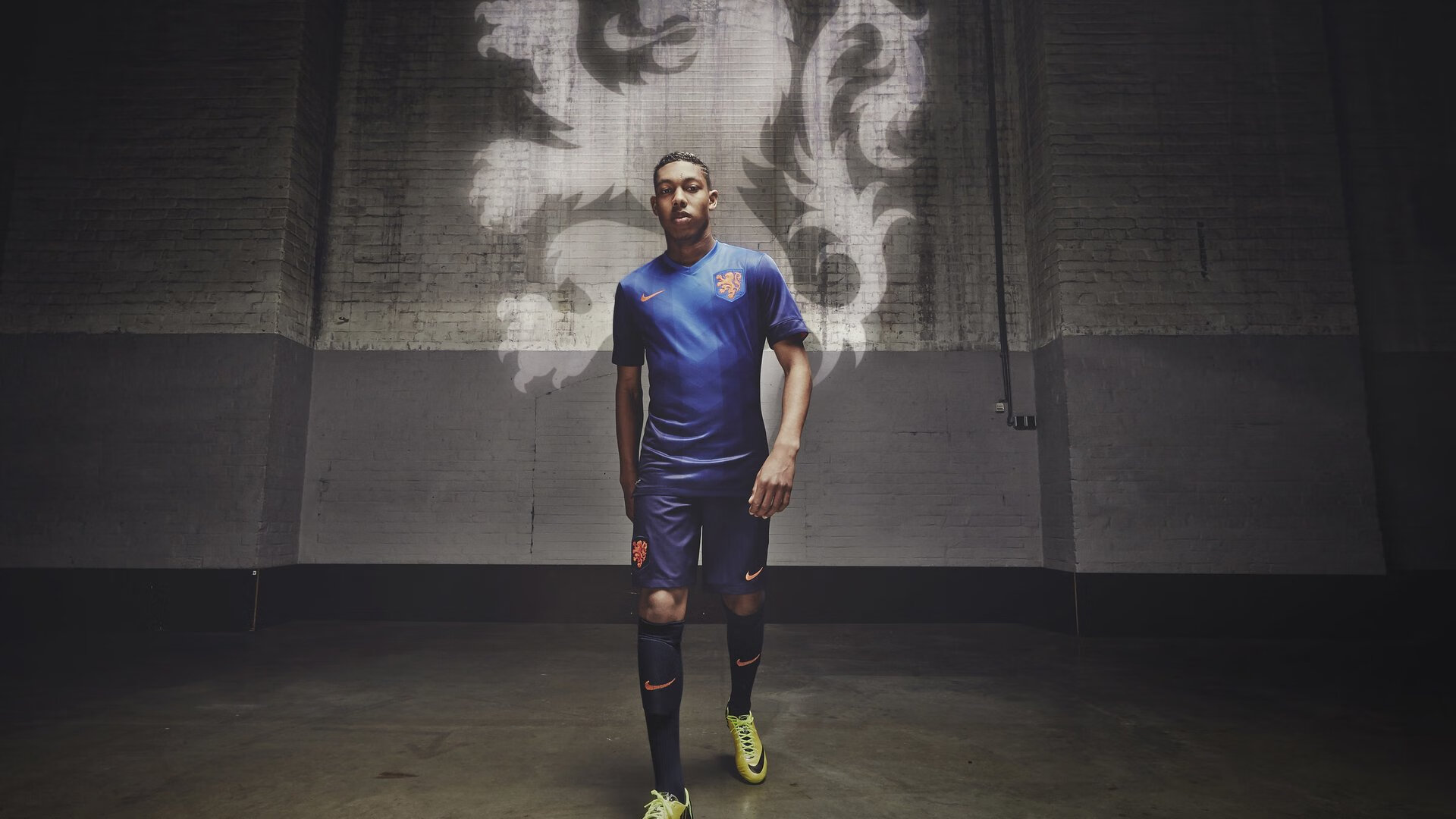 东决关键战之夜，本泽马成为胜负手，当足球的狡狐，撕裂篮球的钢铁防线